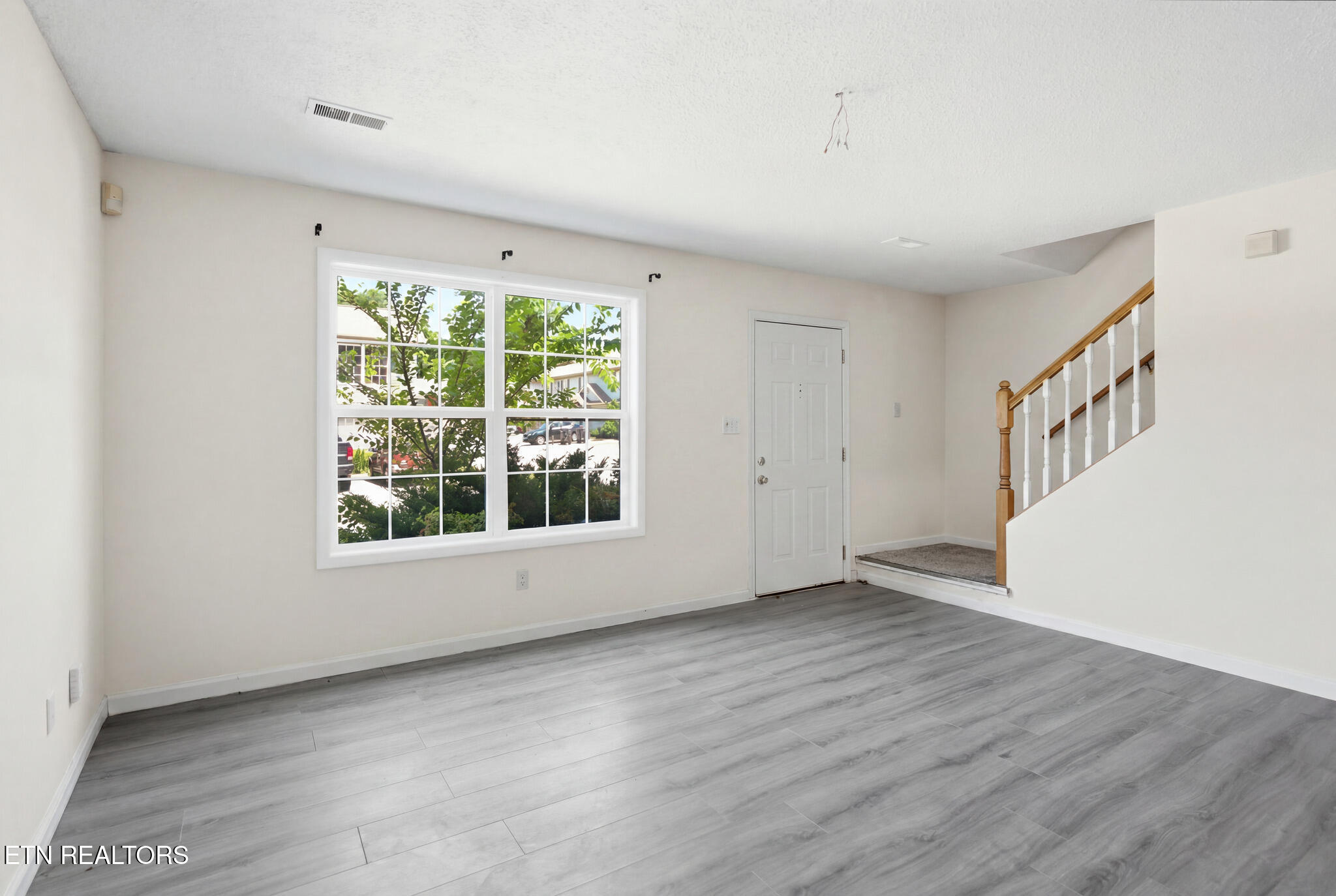 3216 Quiet Way