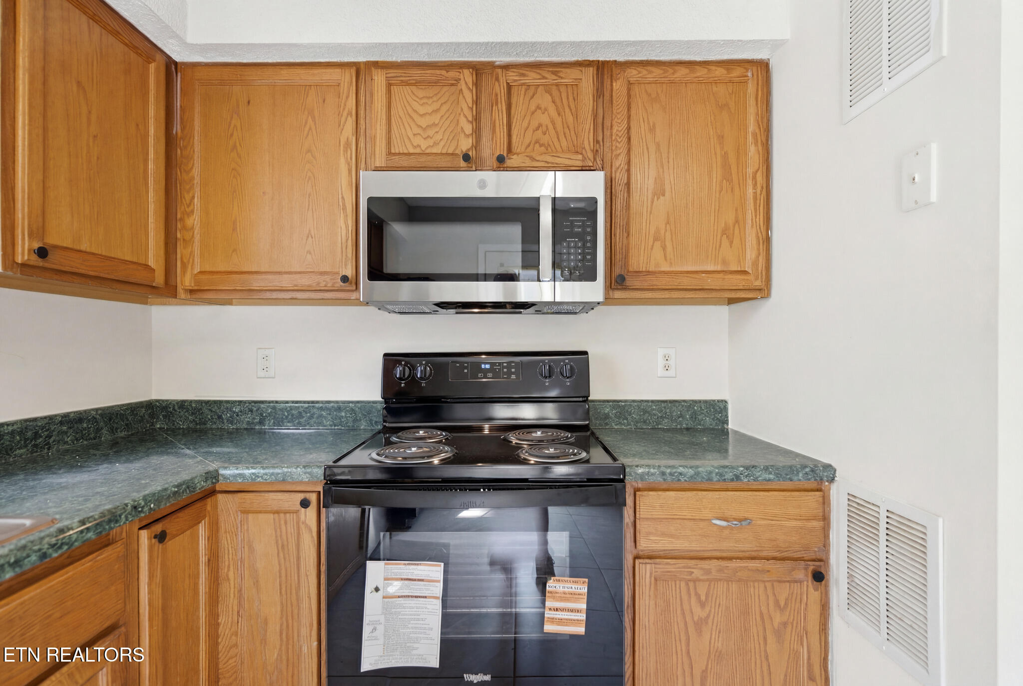 3216 Quiet Way