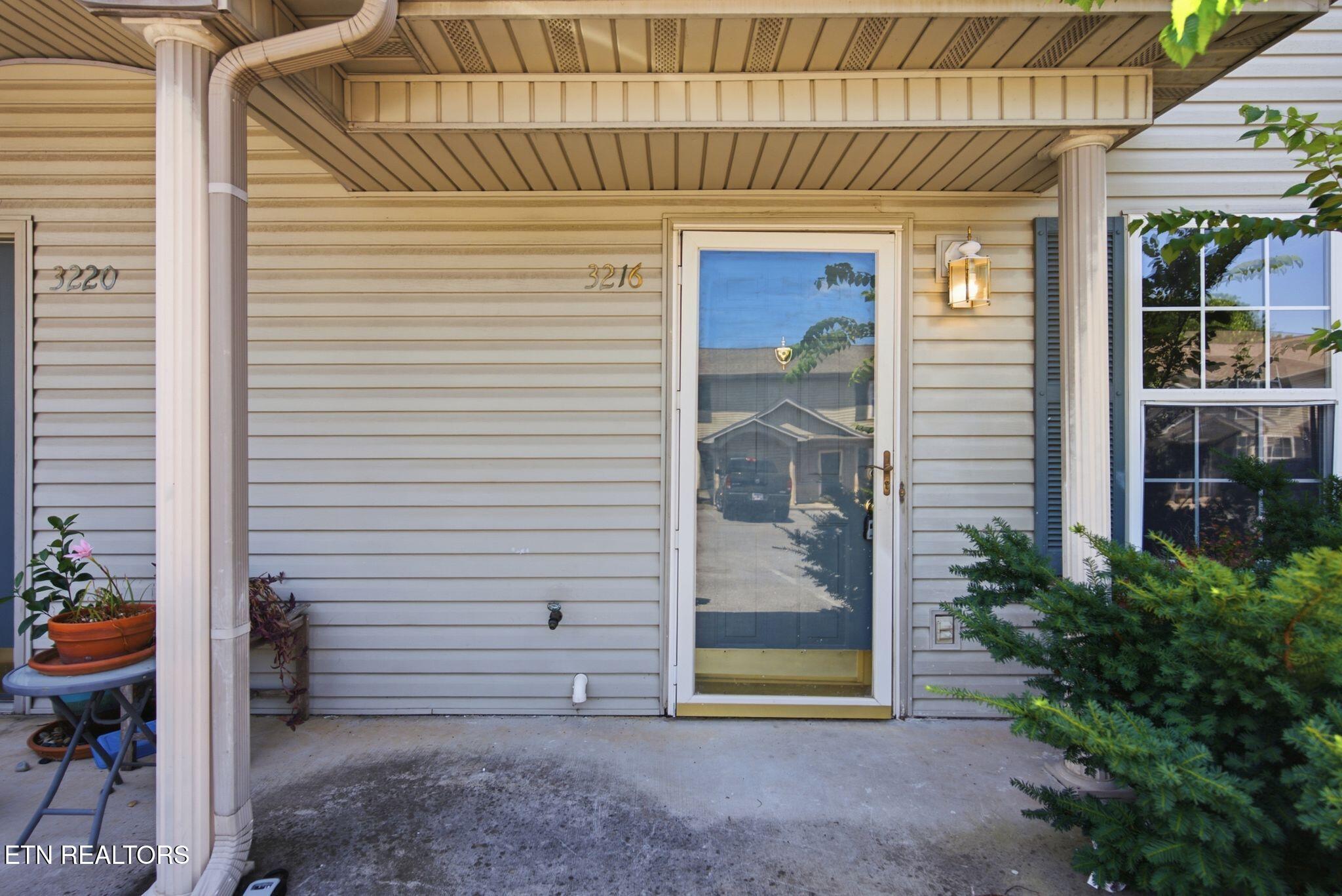 3216 Quiet Way
