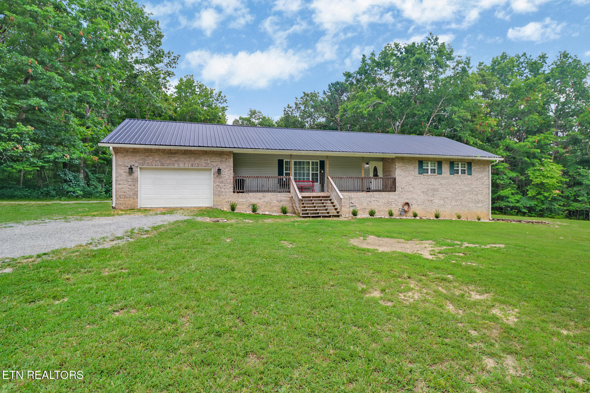 1011 Fox Ridge Drive