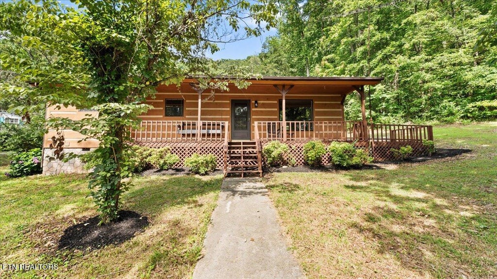 Photo of 1204 Piney Mountain Rd, Newport, TN 37821 (MLS # 1308089)