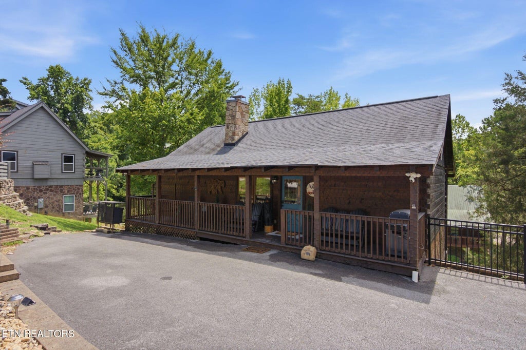 Photo of 2436 Cobbler Way, Pigeon Forge, TN 37863 (MLS # 1348995)