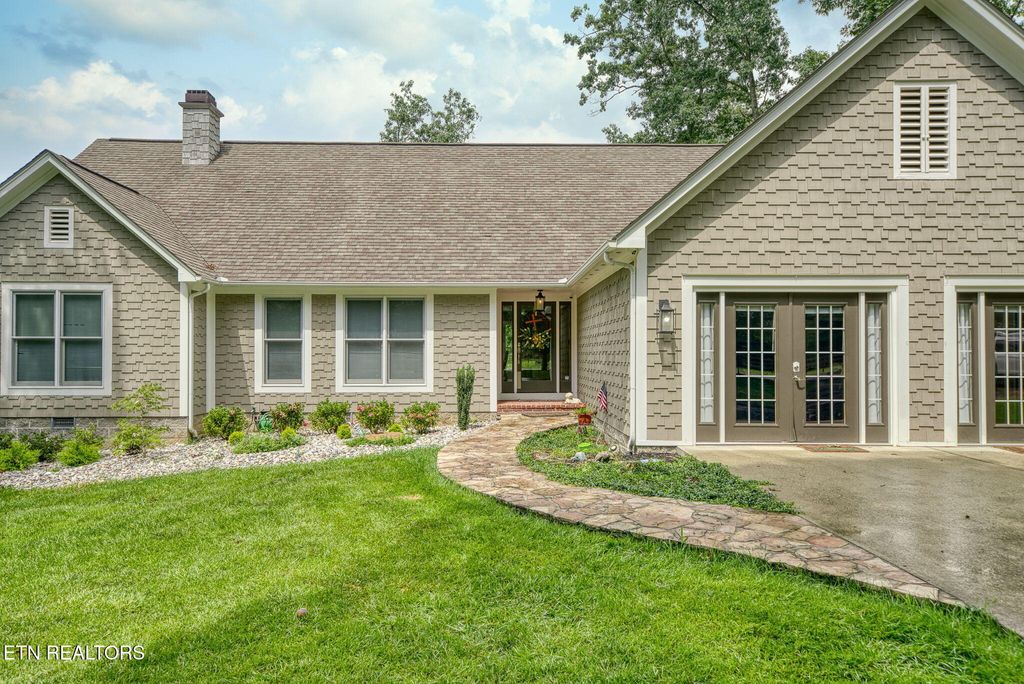 Photo of 345 Myra Drive, Crossville, TN 38572 (MLS # 1322127)