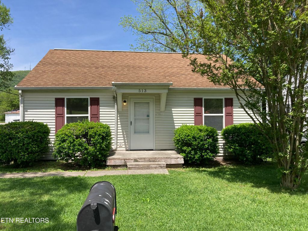 Photo of 513 S Kingston Ave, Rockwood, TN 37854 (MLS # 1299377)