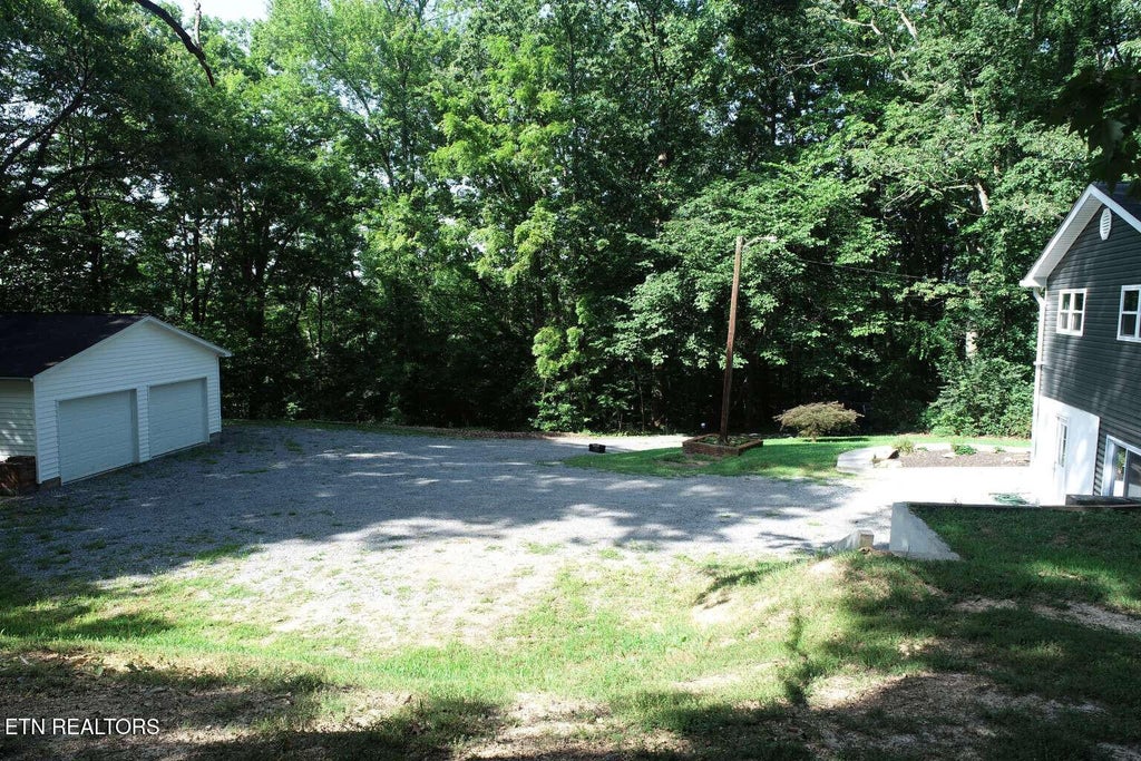 Photo of 5116 Fort Sumter Rd, Knoxville, TN 37938 (MLS # 1354667)