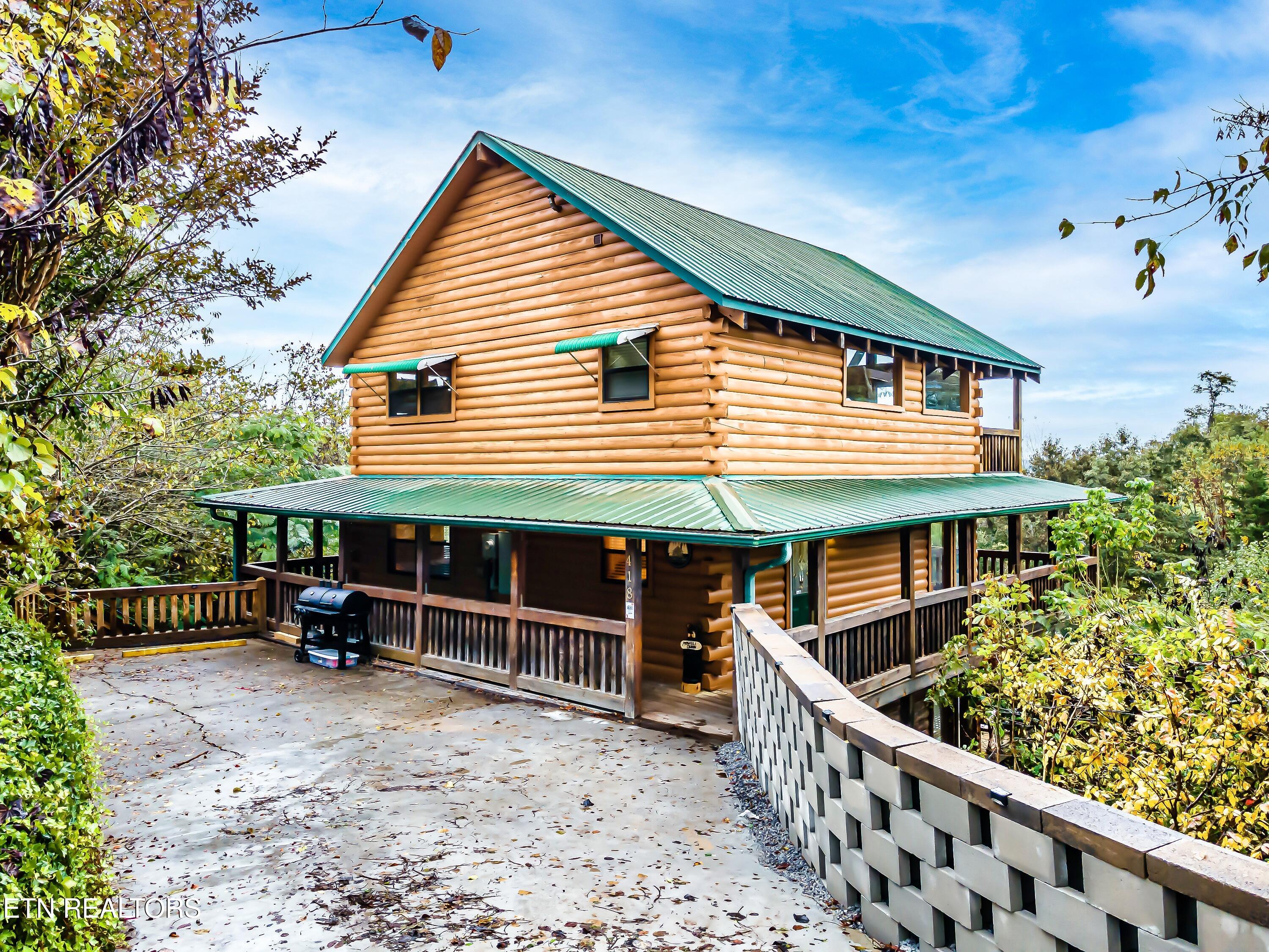 418 Hideaway Ridge Circle