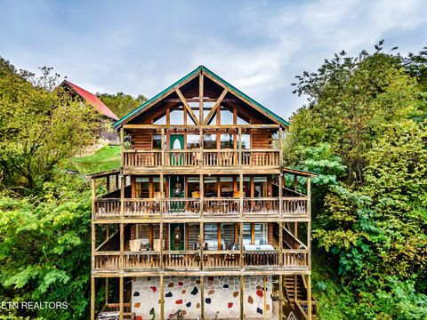 418 Hideaway Ridge Circle Sevierville TN 37862