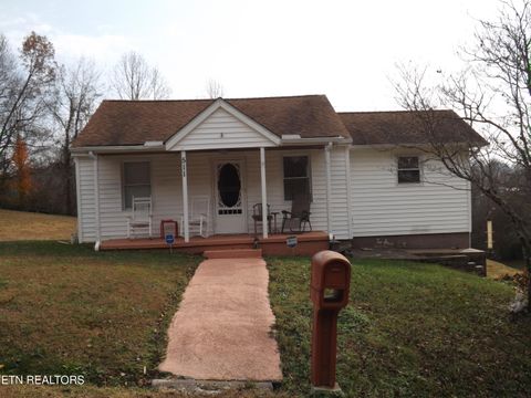 Photo of 511 W IRON St, LaFollette, TN 37766 (MLS # 1322627)