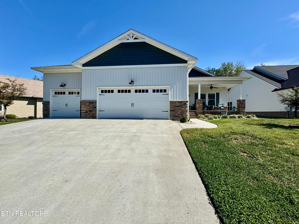 Photo of 170 Elokwa Way, Loudon, TN 37774 (MLS # 1317565)