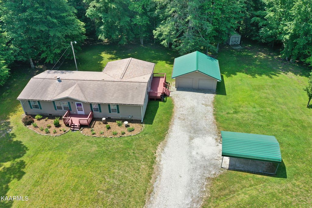 Photo of 241 E Monticello Pike, Huntsville, TN 37756 (MLS # 1227510)