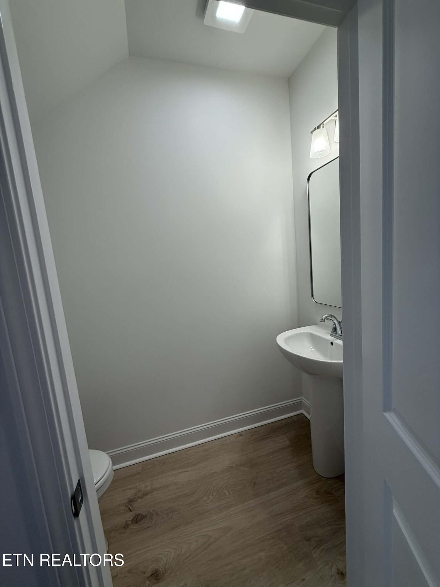 8816 Chapman Trace Way