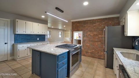 Tiny photo for 935 Devon Circle, Maryville, TN 37804 (MLS # 1359033)