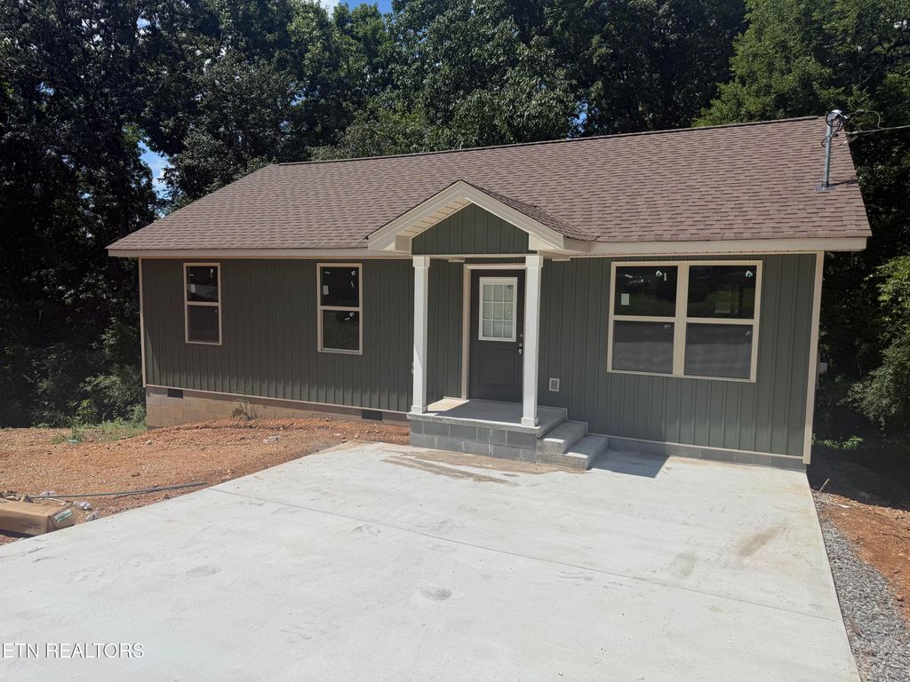 Photo of 309 Foley Hill Rd, Clinton, TN 37716 (MLS # 1345895)