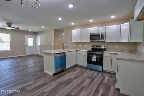 Tiny photo for 309 Foley Hill Rd, Clinton, TN 37716 (MLS # 1345895)