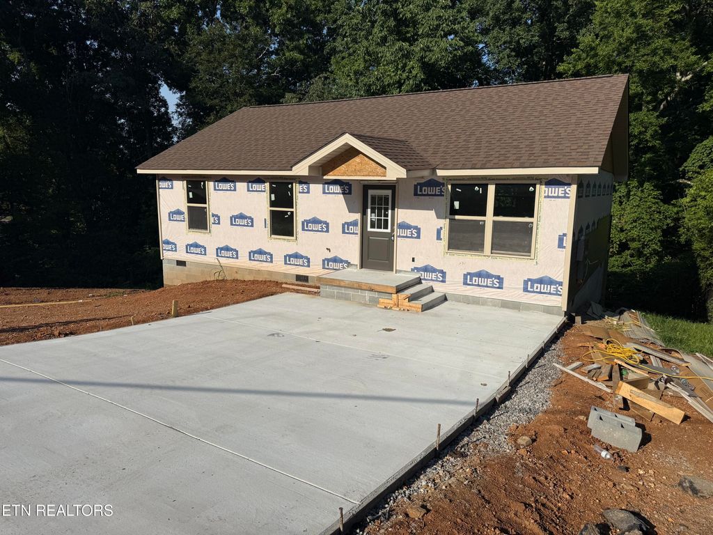 Photo of 309 Foley Hill Rd, Clinton, TN 37716 (MLS # 1345895)