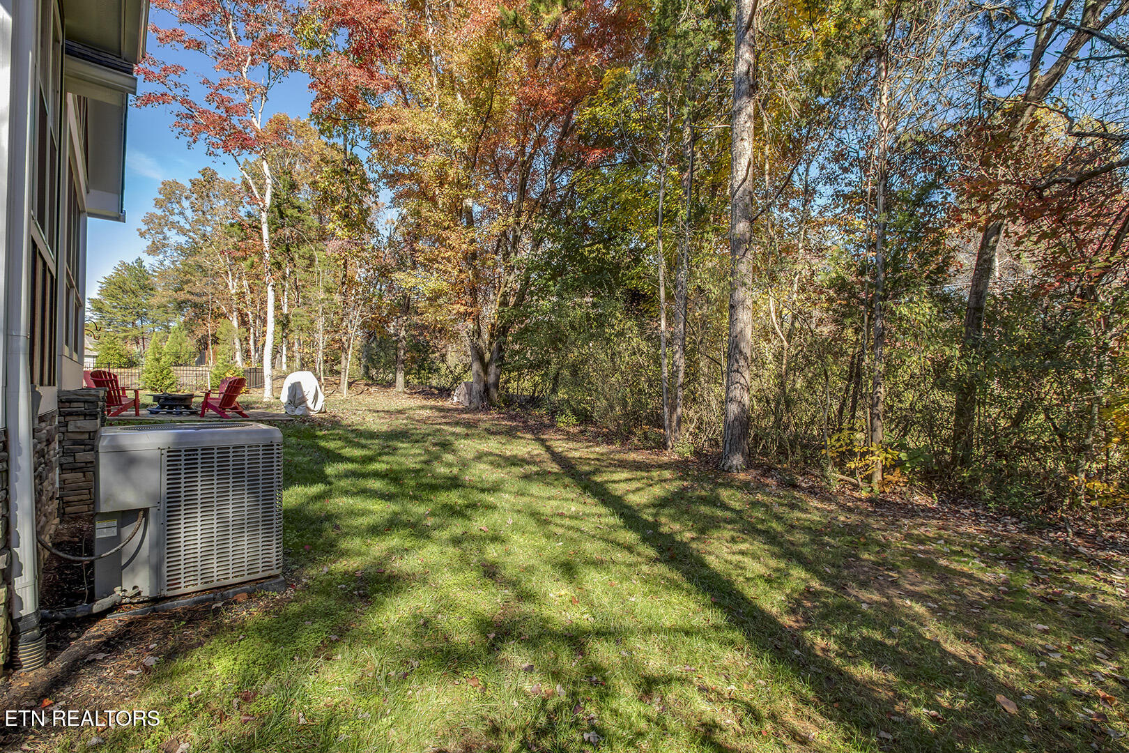 Loudon, Tennessee 37774, United States, 4 Bedrooms Bedrooms, ,4 BathroomsBathrooms,Residential,Active,242202