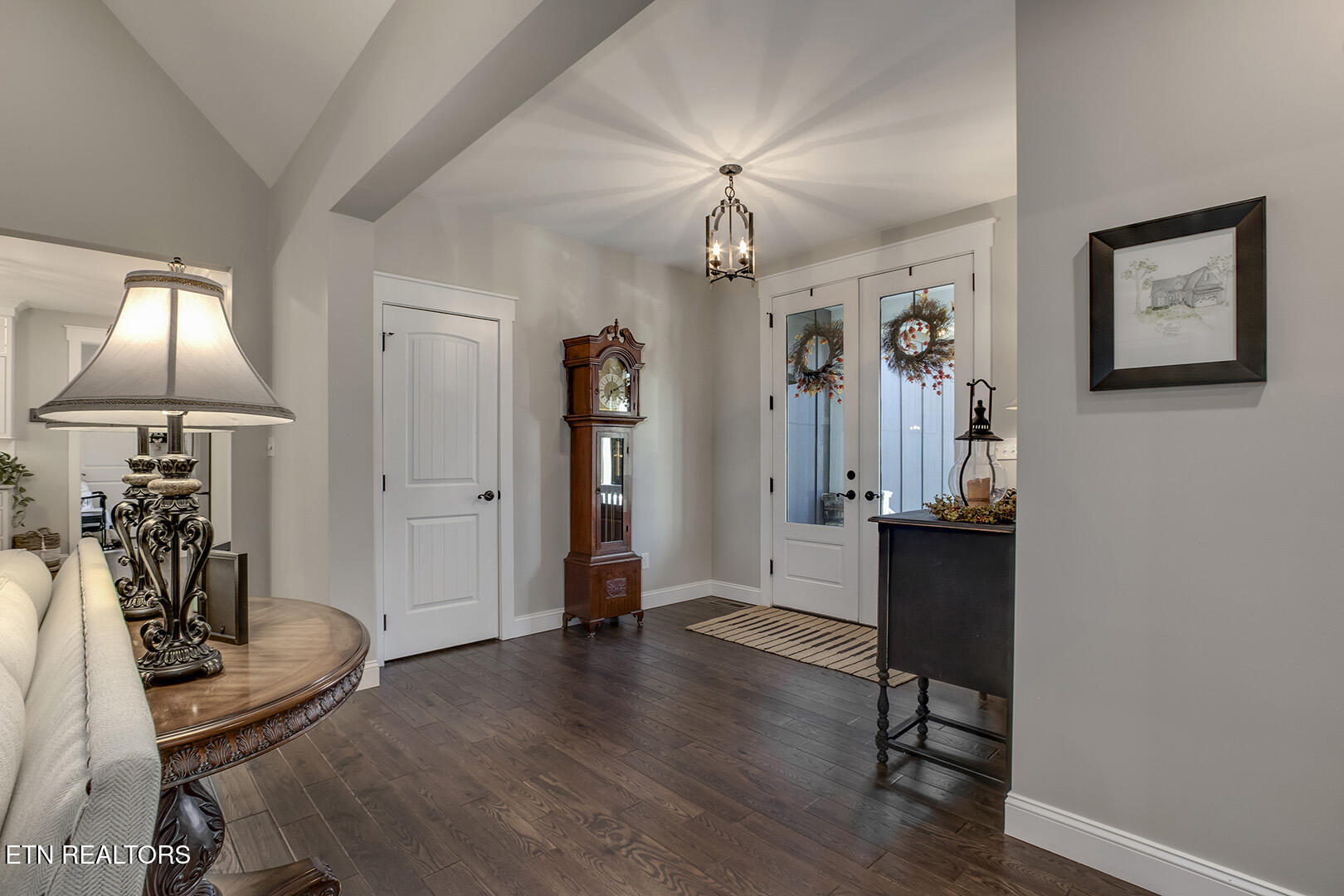 Loudon, Tennessee 37774, United States, 4 Bedrooms Bedrooms, ,4 BathroomsBathrooms,Residential,Active,242202