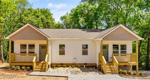 Photo of 57225724 Wallwood Rd, Knoxville, TN 37912 (MLS # 1337891)