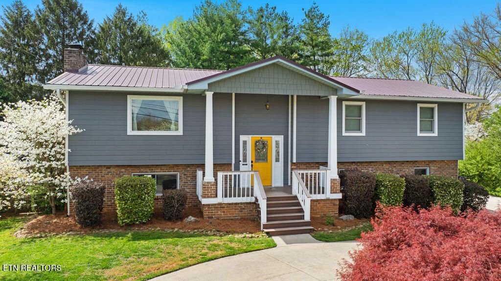 Photo of 8745 Fox Lonas Rd, Knoxville, TN 37923 (MLS # 1335870)