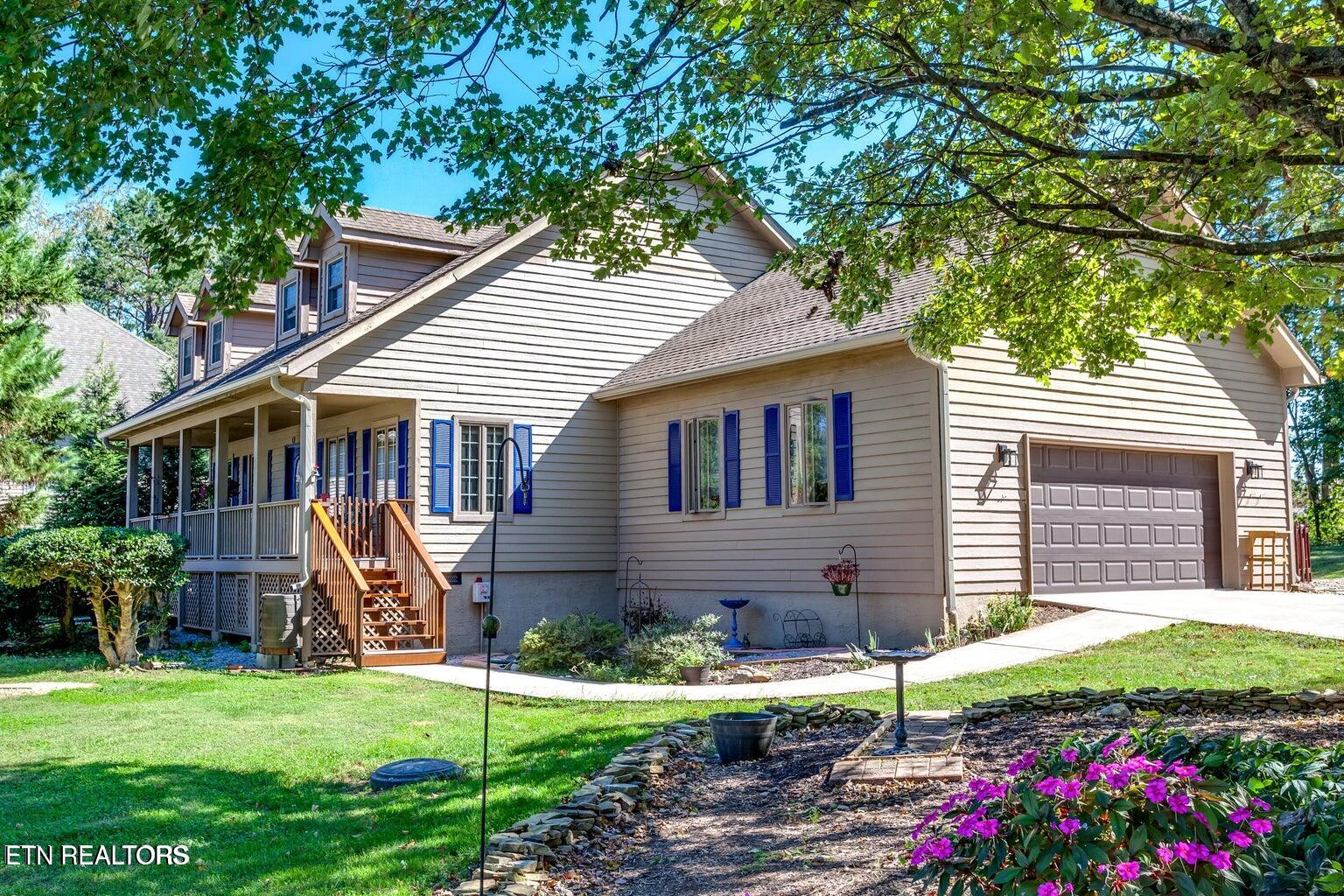 184 Amohi Way