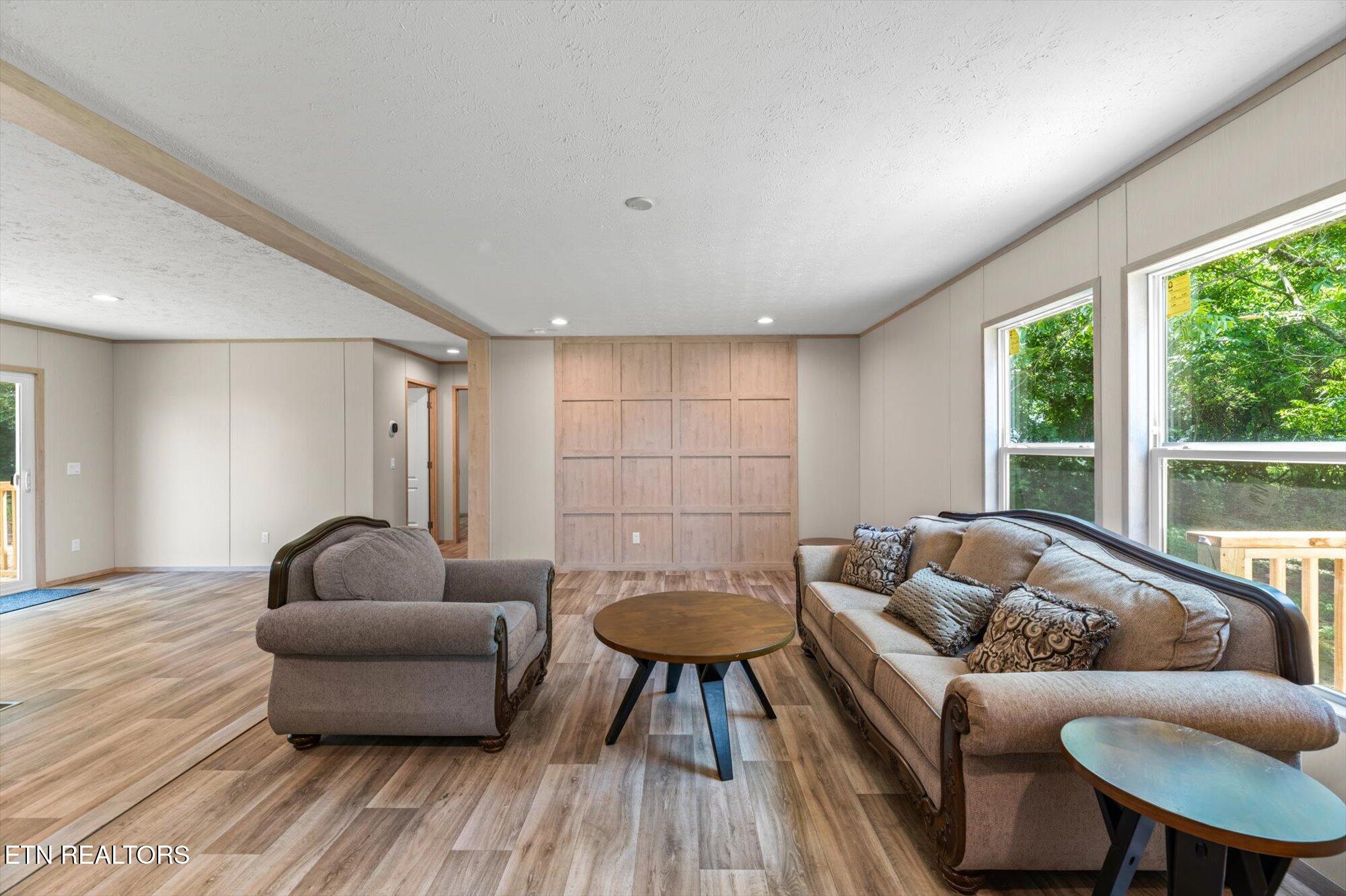 303 E Memorial Drive