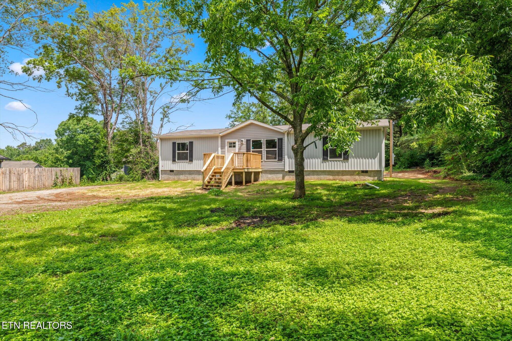 303 E Memorial Drive