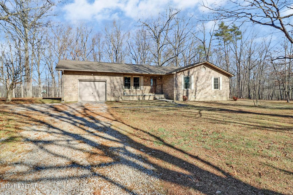 Photo of 267 Eli Ford Rd, Crossville, TN 38571 (MLS # 1327530)