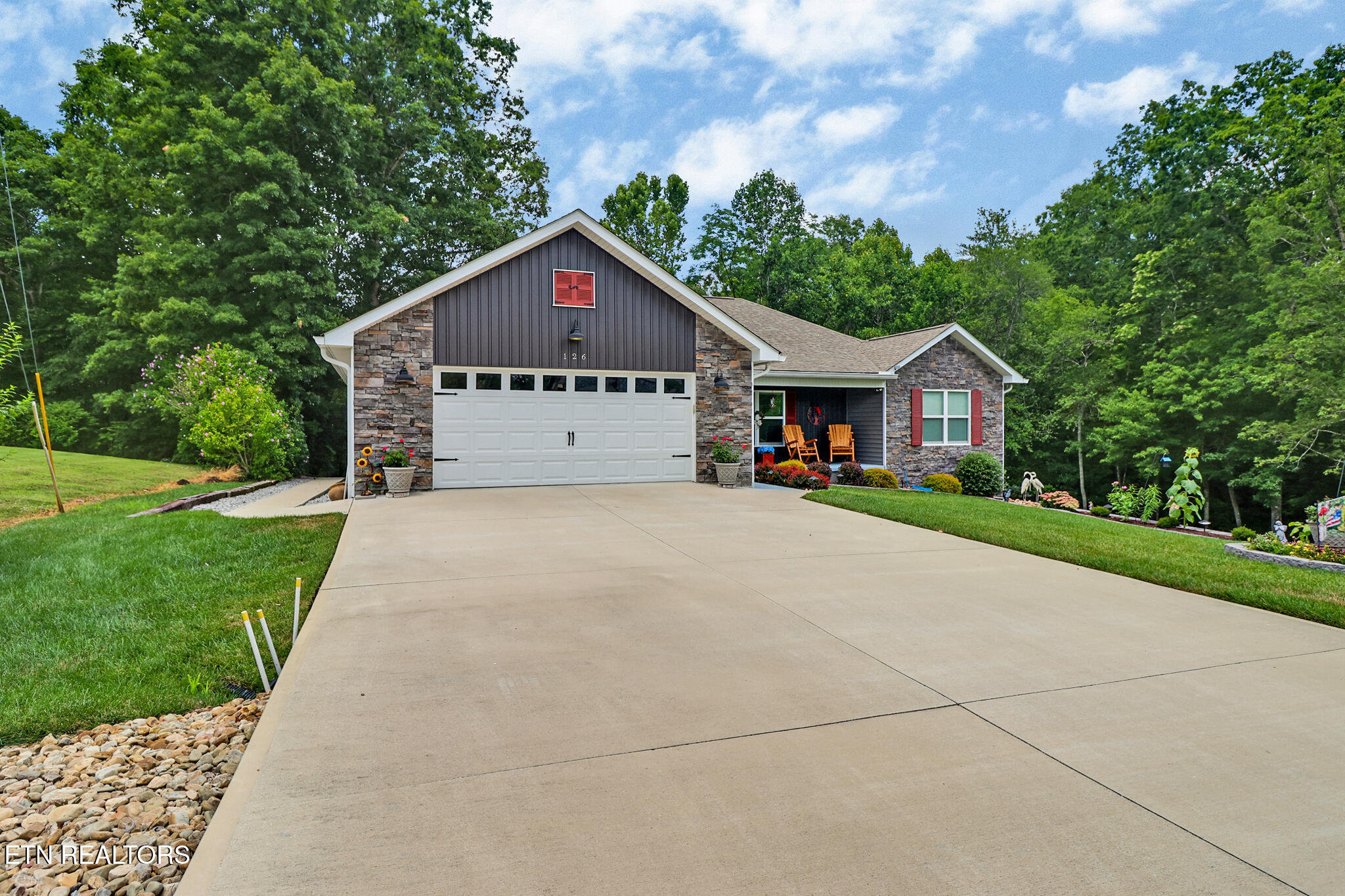 126 Russell Lane Lane
