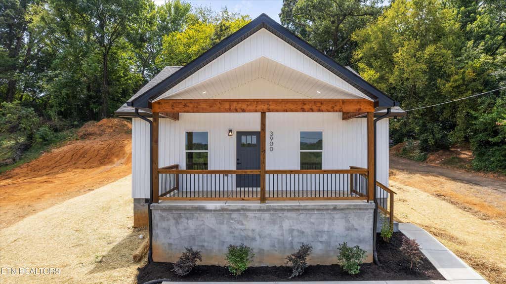 Photo of 3900 Lilac Ave, Knoxville, TN 37914 (MLS # 1351284)