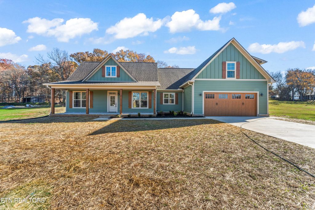 Photo of 826 Sophie Drive, Greenback, TN 37742 (MLS # 1312983)
