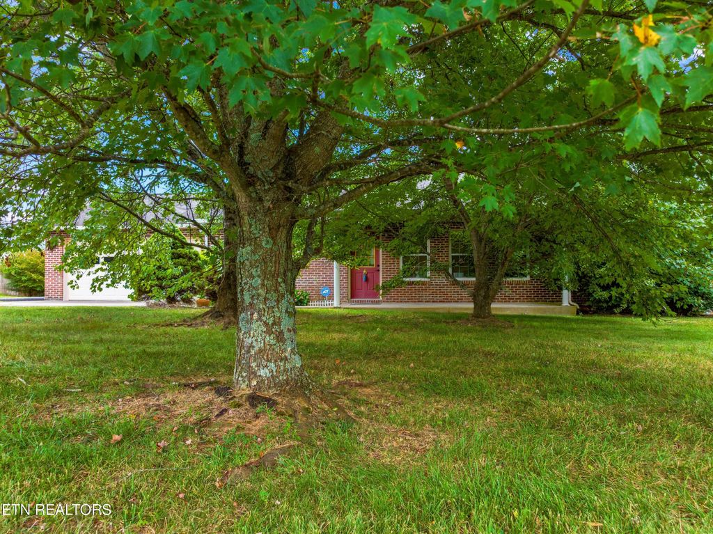 Photo of 356 St. Edward Drive, Dandridge, TN 37725 (MLS # 1310234)