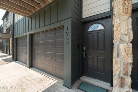 Tiny photo for 1954 Cherokee Bluff Drive, Knoxville, TN 37920 (MLS # 1354969)