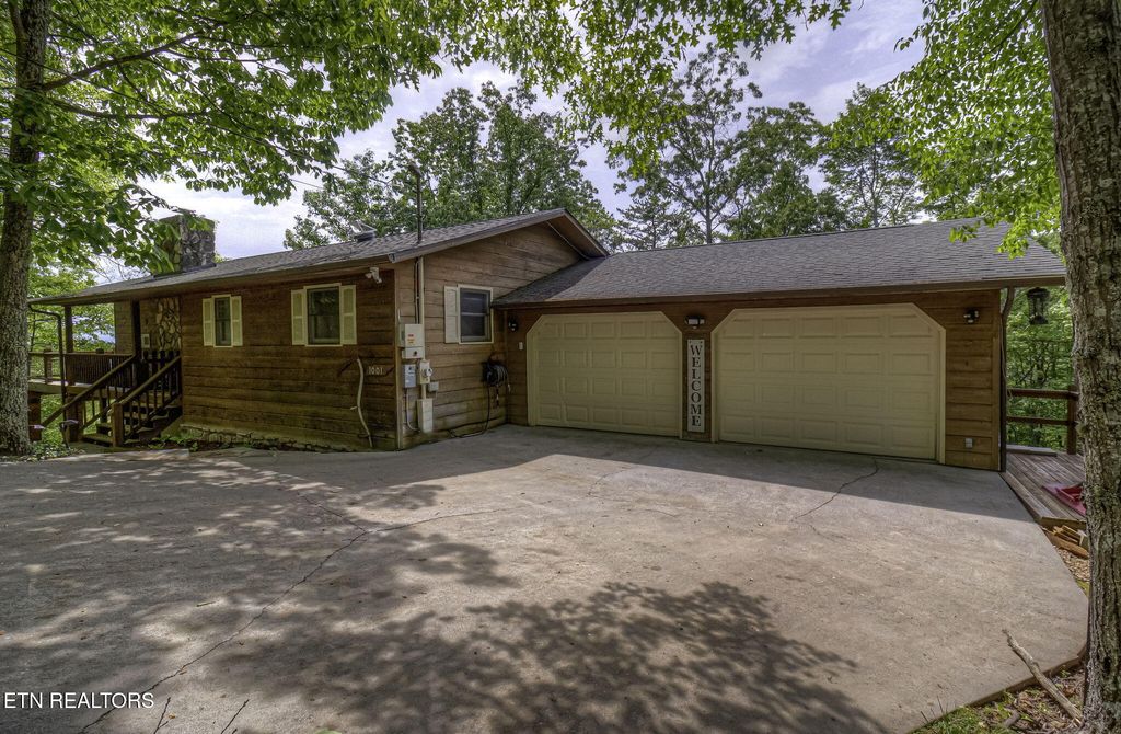 Photo of 1001 Old Laurel Lane, Sevierville, TN 37876 (MLS # 1324845)