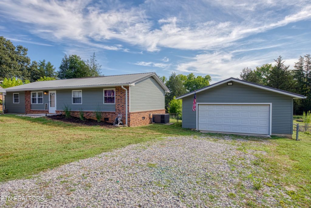 Photo of 218 Harmon Drive, Maynardville, TN 37807 (MLS # 1269687)