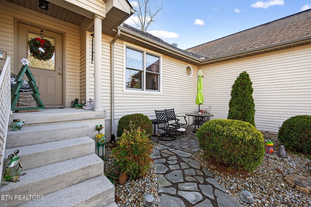 Photo of 109 Leyden Drive, Crossville, TN 38558 (MLS # 1324475)