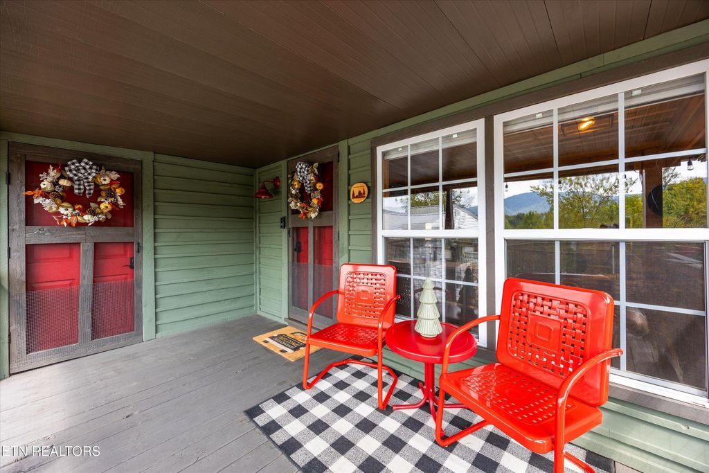 Photo of 621 Whistling Swan St, Townsend, TN 37882 (MLS # 1316736)