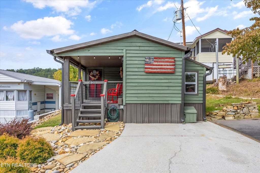 Photo of 621 Whistling Swan St, Townsend, TN 37882 (MLS # 1316736)