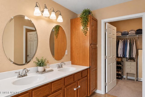 Tiny photo for 827 Blue Spruce Way, Knoxville, TN 37912 (MLS # 1354567)