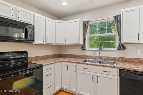 Tiny photo for 827 Blue Spruce Way, Knoxville, TN 37912 (MLS # 1354567)