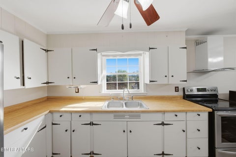 Tiny photo for 804 Patton Ferry Rd, Kingston, TN 37763 (MLS # 1359686)