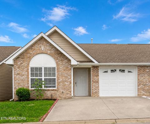 Photo of 740 High Point Way, Knoxville, TN 37912 (MLS # 1344363)