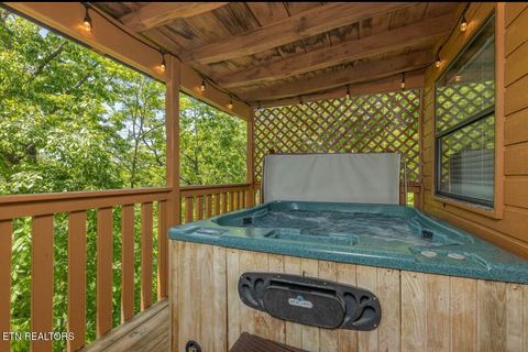Tiny photo for 803 Sunrise Blvd, Sevierville, TN 37862 (MLS # 1347631)