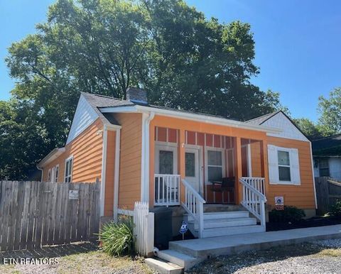 Photo of 3606 SE Alpine Drive, Knoxville, TN 37920 (MLS # 1320772)