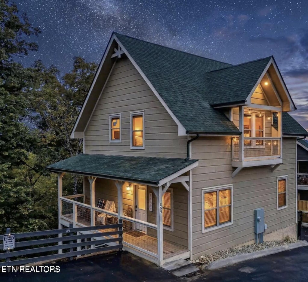 Photo of 855 Osprey Way, Pigeon Forge, TN 37863 (MLS # 1353895)