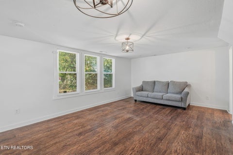 Tiny photo for 224 E Burwell Ave, Knoxville, TN 37917 (MLS # 1358476)
