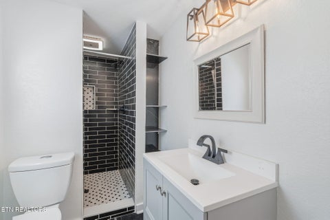 Tiny photo for 224 E Burwell Ave, Knoxville, TN 37917 (MLS # 1358476)