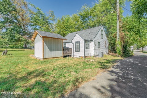 Tiny photo for 224 E Burwell Ave, Knoxville, TN 37917 (MLS # 1358476)