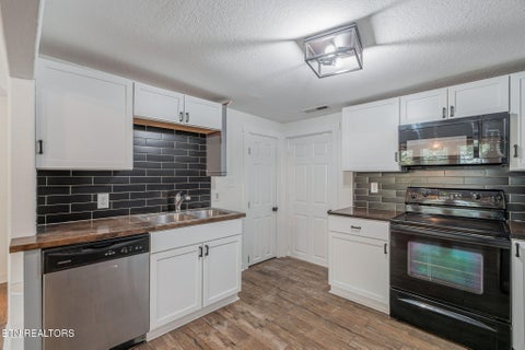 Tiny photo for 224 E Burwell Ave, Knoxville, TN 37917 (MLS # 1358476)