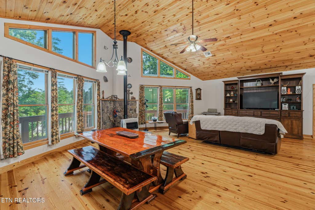 Photo of 414 Shaddon Rd, Tellico Plains, TN 37385 (MLS # 1352002)