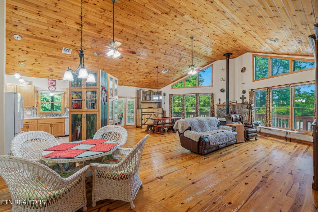 Photo of 414 Shaddon Rd, Tellico Plains, TN 37385 (MLS # 1352002)